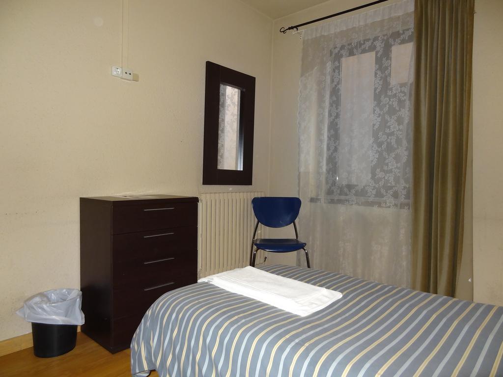 Отель Hostal Cal Forner Андорра-ла-Велья Номер фото