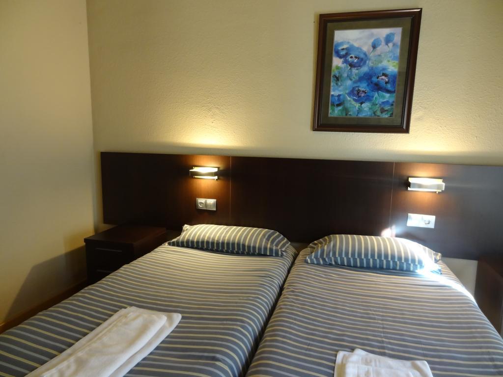Отель Hostal Cal Forner Андорра-ла-Велья Номер фото