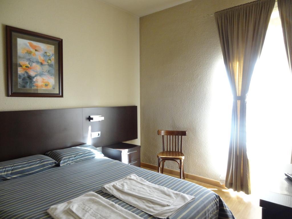 Отель Hostal Cal Forner Андорра-ла-Велья Номер фото
